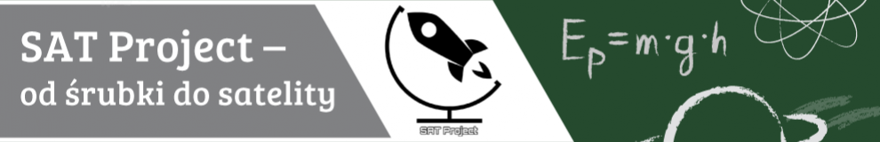 Logo projektu na tle tablicy ze wzorami matematycznymi
